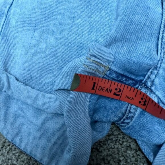 Lee Vintage Light Wash Jean Shorts - Picture 9 of 9